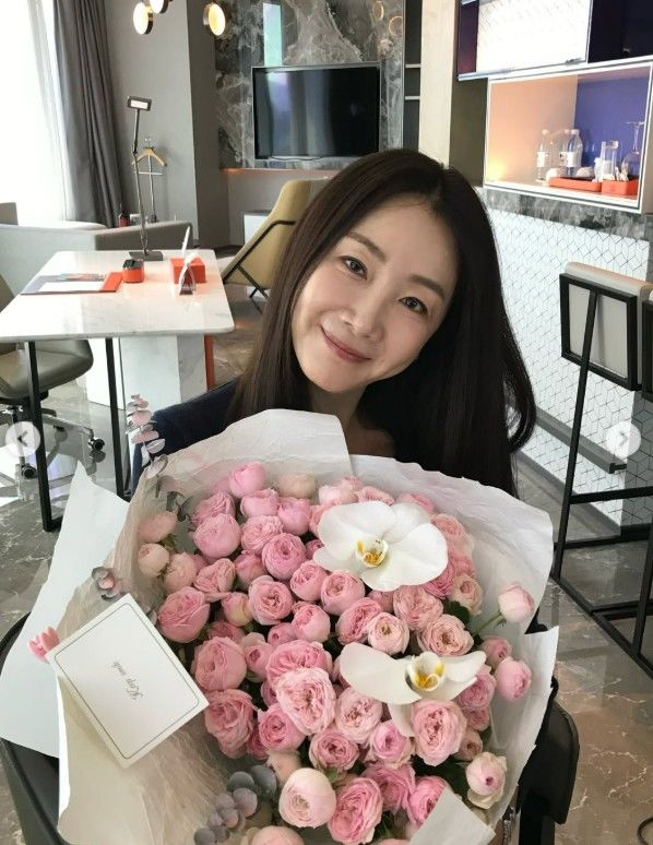 [서울=뉴시스] 최지우 (사진= 최지우 SNS 캡처 ) 2026.08.12. photo@newsis.com *재판매 및 DB 금지