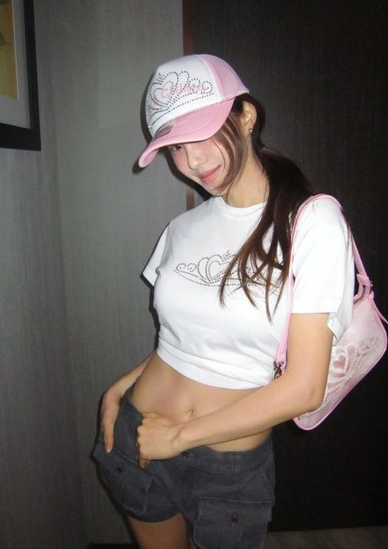 [서울=뉴시스] 효민 (사진= 효민 SNS 캡처 ) 2026.08.12. photo@newsis.com *재판매 및 DB 금지