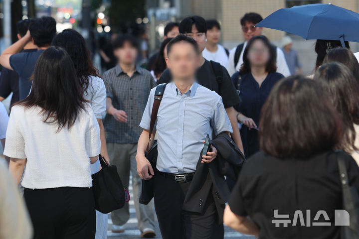전북 낮 28~33도 무더위 속 요란한 비…곳곳 열대야