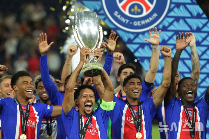 [잘츠부르크=AP/뉴시스]PSG, UEFA 슈퍼컵 2연패. 2026.08.12.