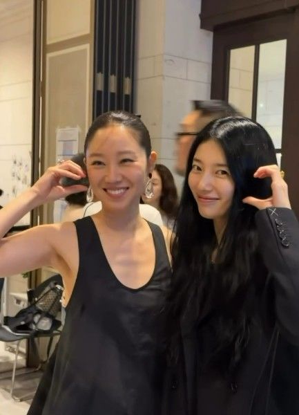 [서울=뉴시스] 공효진과 수지 (사진= 수지 SNS 캡처 ) 2026.08.14. photo@newsis.com *재판매 및 DB 금지