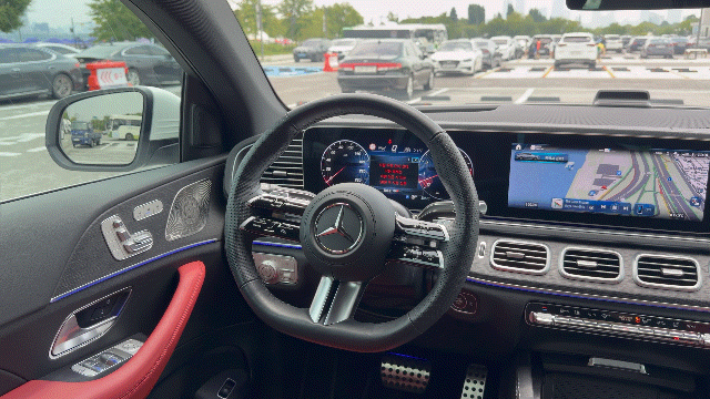 [서울=뉴시스] 김민성 기자 = 메르세데스-벤츠 GLE 4MATIC 쿠페 AMG' 1열 모습. kms@newsis.com. *재판매 및 DB 금지