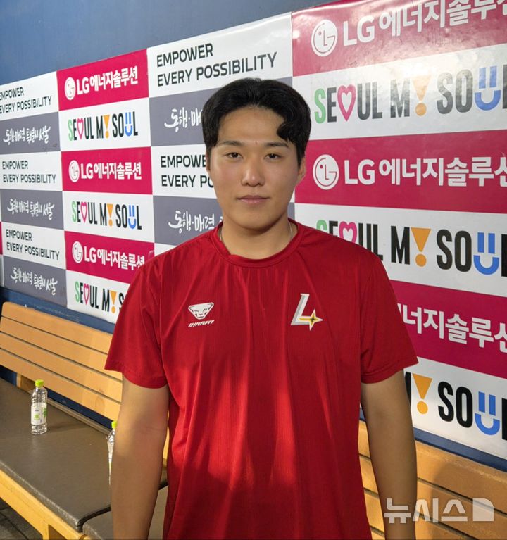 [서울=뉴시스] 박윤서 기자 = 프로야구 SSG 랜더스 투수 최민준. 