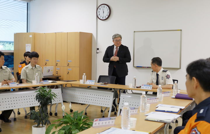 [대구=뉴시스] 국립공원공단 팔공산국립공원동부사무소는 대구시민안전테마파크와 팔공산 탐방객을 위한 자연생태 보전 및 지역사회 안전문화 확산을 위한 업무협약을 체결했다. (사진=국립공원공단 팔공산국립공원동부사무소 제공) 2026.08.18. photo@newsis.com *재판매 및 DB 금지