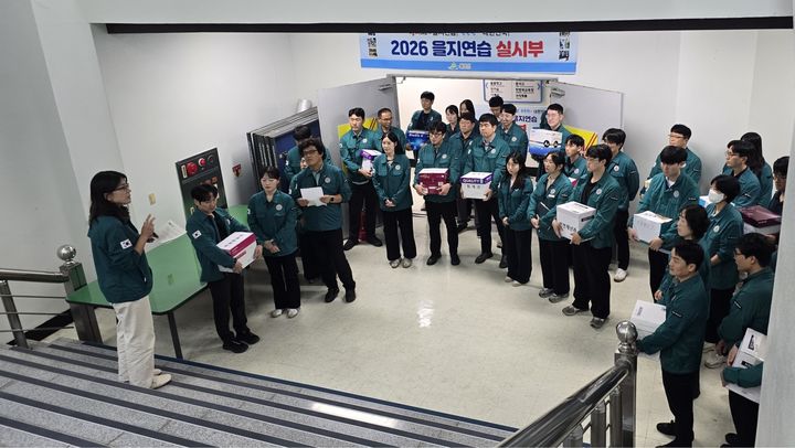 [밀양=뉴시스] 을지연습 행정기관 소산·이동 훈련을 하고 있다. (사진=밀양시 제공) 2026.08.18. photo@newsis.com *재판매 및 DB 금지