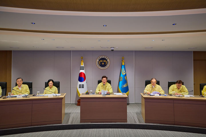 [서울=뉴시스] 김진아 기자= 이재명 대통령이 5일 청와대에서 열린 을지 국가안전보장회의(NSC)를 주재하고 있다. (사진=청와대 제공) 2026.08.18. photo@newsis.com *재판매 및 DB 금지