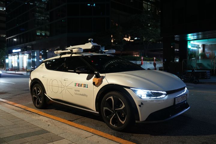 [서울=뉴시스] 강남 심야 자율주행택시 차량(카카오모빌리티). (사진=서울시 제공) 2026.08.19. photo@newsis.com *재판매 및 DB 금지