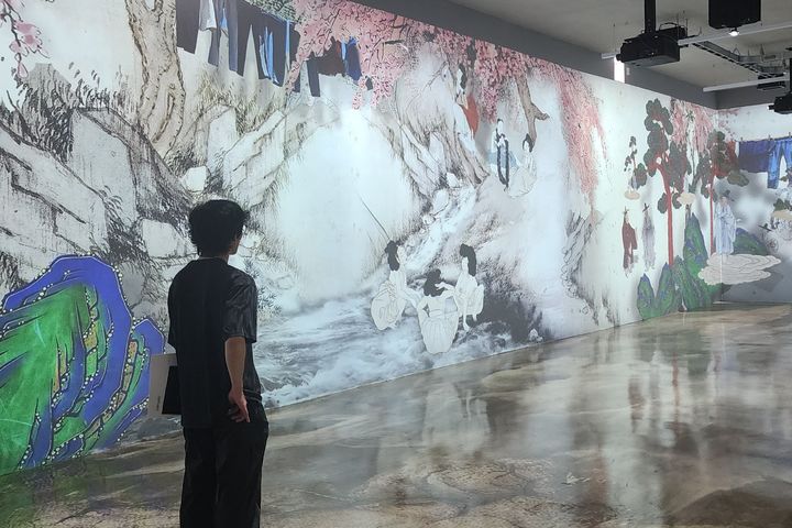 [대구=뉴시스] 대구 남구는 25일부터 12월3일까지 100일간 앞산빨래터공원에 새로 조성된 미디어아트 전시장 '앞산 빛마루채'에서 미디어 아티스트 이이남 작가의 초대전을 연다. (사진=대구 남구 제공) 2026.08.19. photo@newsis.com *재판매 및 DB 금지