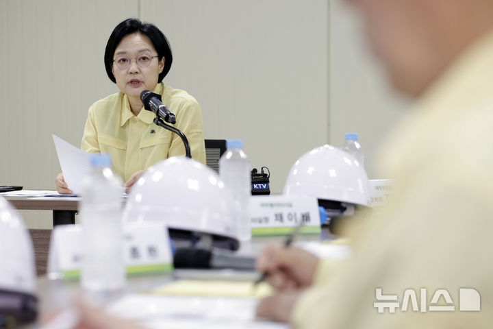 [인천=뉴시스] 최동준 기자 = 한성숙 국무총리가 인천계양지구 주택공급 현장을 방문해 발언하고 있다. 2026.08.19. photocdj@newsis.com