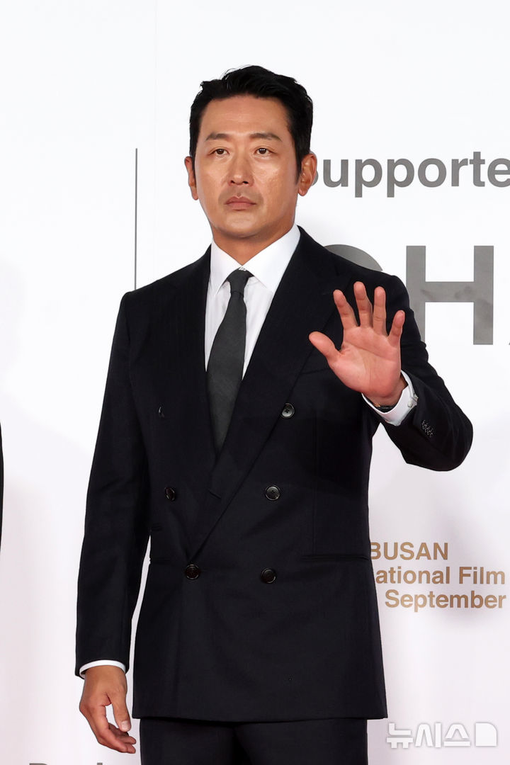 하정우 '내부자들' 프리퀄 주연 맡았다