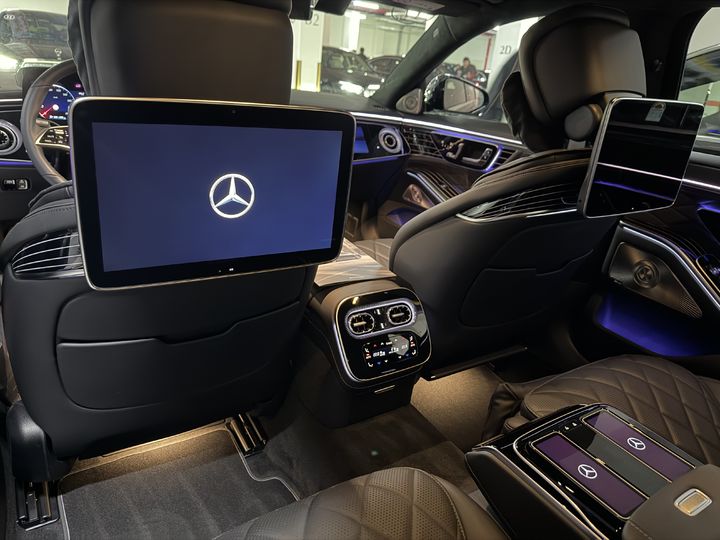 [영월=뉴시스] 김민성 기자 = '더 뉴 메르세데스-벤츠 S 580 4MATIC LONG' 모델 2열에서 바라본 차량 내부 모습. kms@newsis.com. *재판매 및 DB 금지