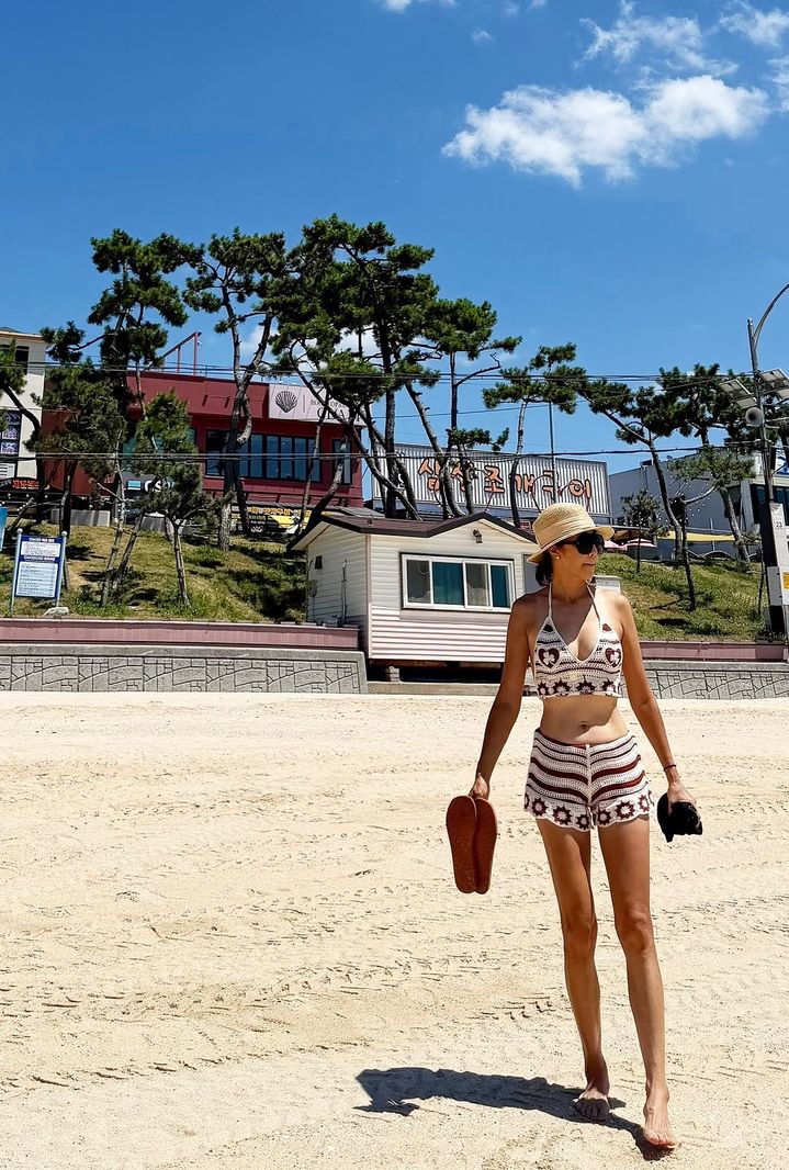 [서울=뉴시스]전 테니스 선수 전미라가 수영복 차림으로 탄탄한 몸매를 드러냈다. (사진=전미라 인스타그램 캡처) 2026.08.20
