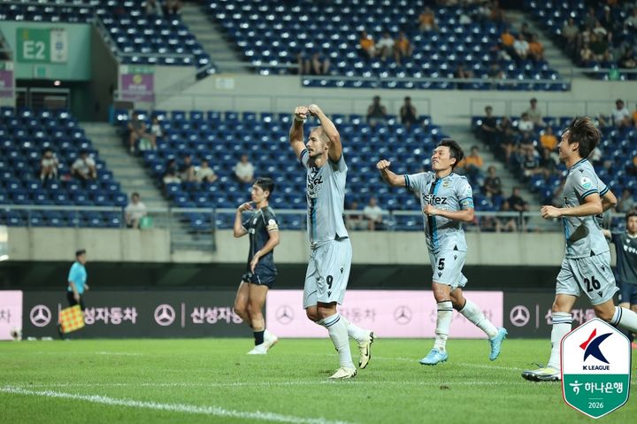 [서울=뉴시스] 프로축구 K리그1 인천 유나이티드의 무고사. (사진=한국프로축구연맹 제공)