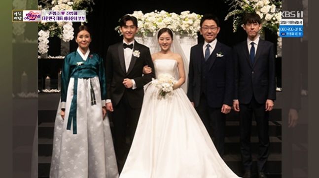 [서울=뉴시스] 24일 방송된 KBS 1TV '아침마당'에는 손범수, 진양혜 부부가 출연해 지난 3월 첫째 아들을 결혼시킨 소감을 전했다. (사진=KBS) 2026.08.24. photo@newsis.com *재판매 및 DB 금지