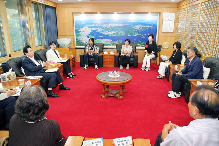 강기윤 창원시장, 자원봉사단체협의회와 소통간담회