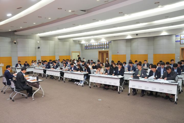 [천안=뉴시스] 천안시가 25일 오전 2027년 시책구상 보고회를 개최했다. (사진=천안시 제공) 2026.08.25 photo@newsis.com *재판매 및 DB 금지