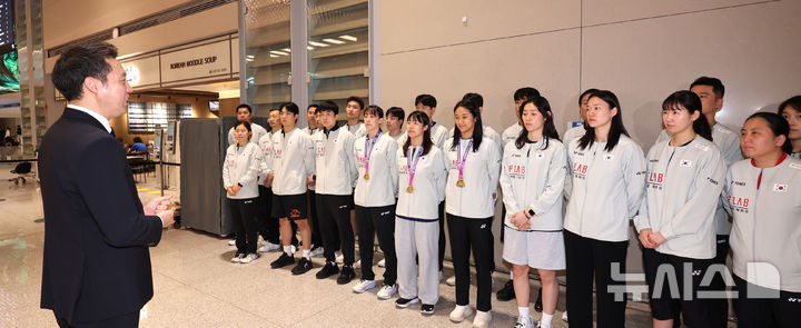 associate_pic3