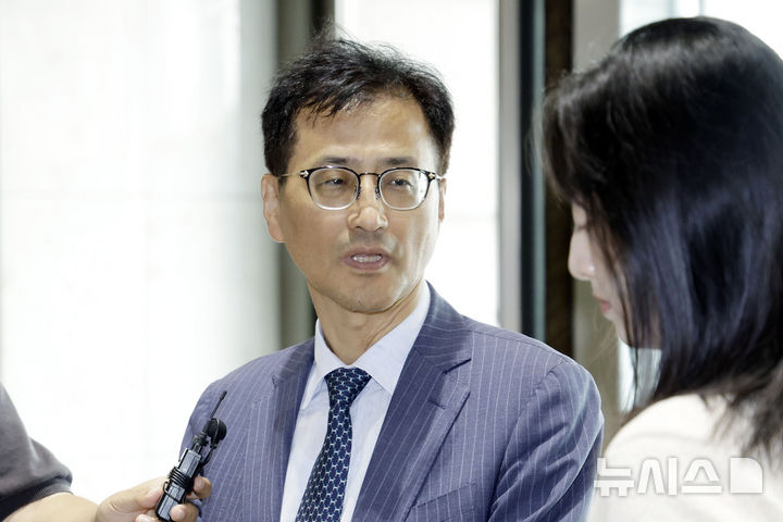 [서울=뉴시스] 최동준 기자 = 아울러 합수본 검사 3명은 이번 주 선관위 특검팀(특별검사 이태한)으로 파견될 계획인 것으로 파악됐다. 사진은 이 특검.2026.08.26. photocdj@newsis.com