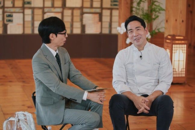 [서울=뉴시스] 26일 오후 8시45분 방송되는 tvN '유 퀴즈 온 더 블럭' 357회 '인생은 오디세이' 특집에는 27년 차 셰프 샘킴이 출연한다. (사진= tvN) 2026.08.26. photo@newsis.com *재판매 및 DB 금지
