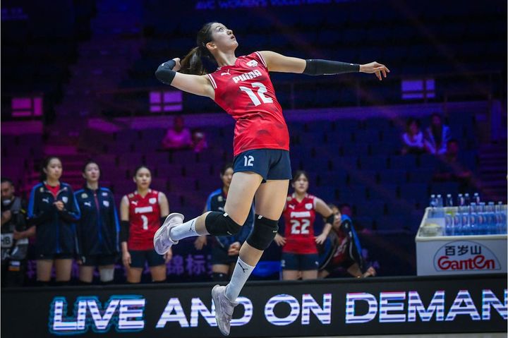 [서울=뉴시스] 한국 여자배구 대표팀 이다현이 26일 중국 톈진에서 열린 2026 아시아배구연맹(AVC) 아시아선수권대회 조별리그 C조 3차전에서 홍콩을 상대로 서브를 시도하고 있다. (사진=FIVB 공식 홈페이지 캡처) 2026.08.26. *재판매 및 DB 금지