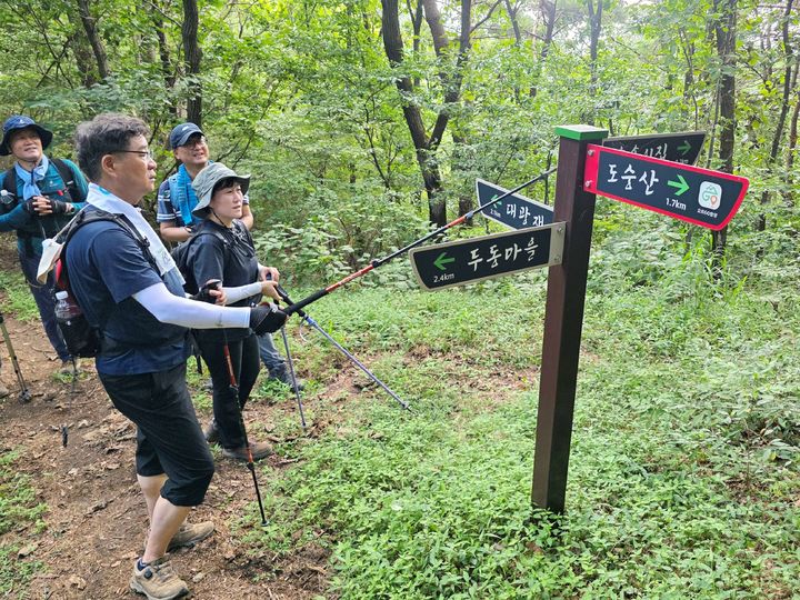 [함양=뉴시스] 진병영 함양군수 '오르GO 함양'등산로 정비 현장점검 (사진=함양군 제공) 2026. 08. 26. photo@newsis.com&nbsp; *재판매 및 DB 금지