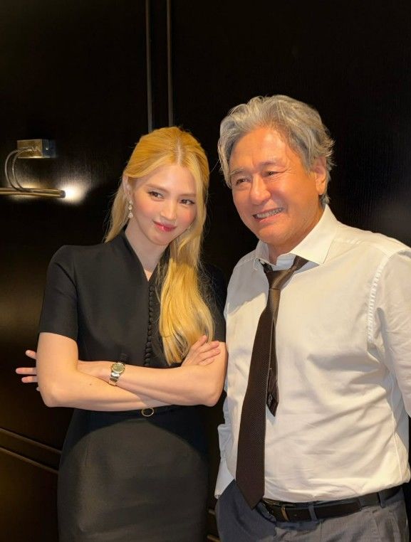 [서울=뉴시스] 한소희와 최민식 (사진= 한소희 SNS 캡처 ) 2026.08.26. photo@newsis.com *재판매 및 DB 금지