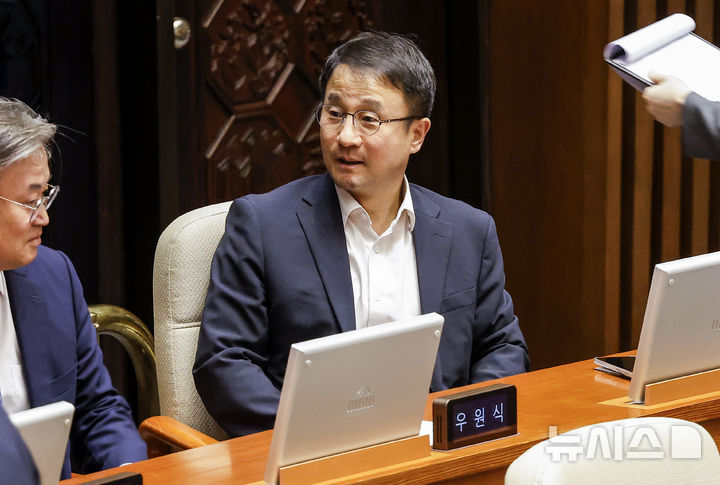[서울=뉴시스] 정병혁 기자 = 한병도 더불어민주당 원내대표가 26일 서울 여의도 국회에서 열린 제438회국회(임시회) 2차 본회의에 참석해 있다. 2026.08.26. jhope@newsis.com