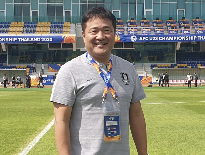 [전남광주=뉴시스] 한국 남자 19세 이하(U19) 축구대표팀 팀닥터로 합류한 조선대병원 정형외과 이준영 교수. (사진 = 조선대병원 제공) 2026.08.27. photo@newsis.com *재판매 및 DB 금지