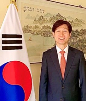 [서울=뉴시스]정부가 대규모 홍수로 우리 국민 9명이 연락 두절된 네팔에 박재경 주짐바브웨대사를 신임 주네팔대사로 임명했다.(사진 주짐바브웨대사관 홈페이지) *재판매 및 DB 금지