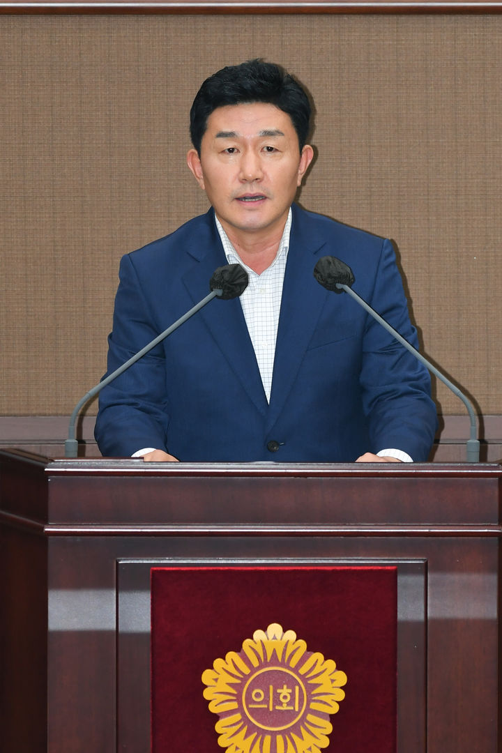 [서울=뉴시스] 황철규 서울시의회 문화체육관광위원장이 지난 27일 제339회 임시회 본회의에서 5분 자유발언을 하고 있다. (사진=서울시의회 제공) 2026.08.27. photo@newsis.com *재판매 및 DB 금지