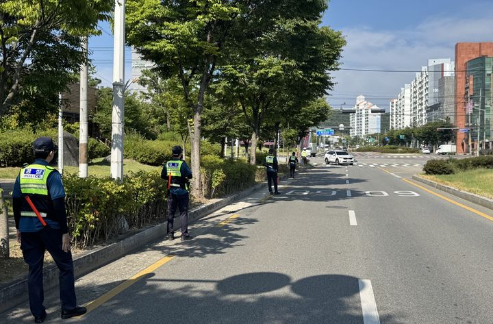 [구미=뉴시스] 교통법규 위반 집중 단속. (사진=구미경찰서 제공) 2026.08.29 photo@newsis.com *재판매 및 DB 금지