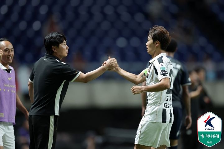 [서울=뉴시스]K리그1 서울 김진수. (사진=한국프로축구연맹 제공)