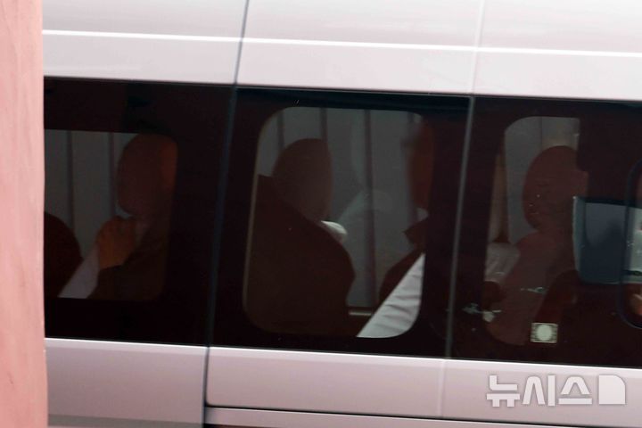 associate_pic3