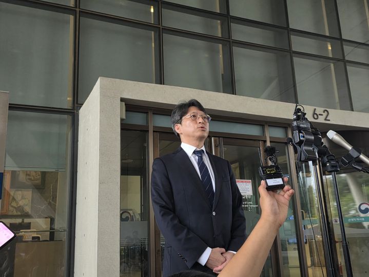 [세종=뉴시스]정유선기자=홍지선 국토교통부 장관 후보자는 "선호 입지에 양질의 주택을 신속히 공급하겠다"며 용산공원 주택 공급 등에 대해서도 서울시와 충분한 협의를 통해 정책 효과를 내겠다고 밝혔다. 2026. 8. 31. *재판매 및 DB 금지