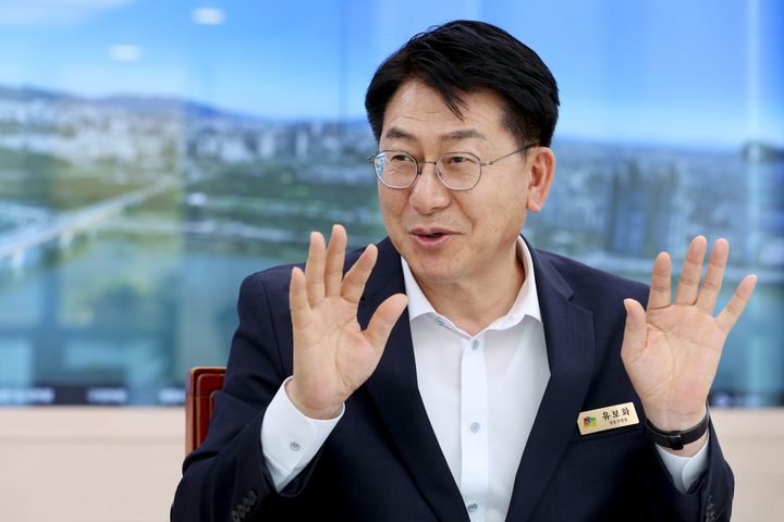 [서울=뉴시스] 뉴시스와 인터뷰하는 유보화 성동구청장. (사진=성동구 제공) 2026.09.02. photo@newsis.com *재판매 및 DB 금지