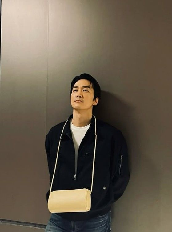 [서울=뉴시스] 송승헌 (사진= 송승헌 SNS캡처 ) 2026.08.31. photo@newsis.com *재판매 및 DB 금지