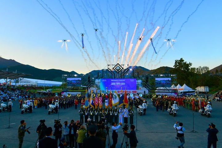 [계룡=뉴시스]계룡군문화축제와 지상군페스티벌 공동 개막식 장면. 2026.09.01 photo@newsis.com *재판매 및 DB 금지