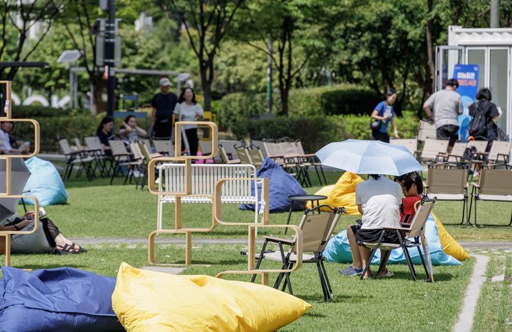 [서울=뉴시스] 야외도서관 전경(2025년). (사진=강서구 제공) 2026.09.01. photo@newsis.com *재판매 및 DB 금지