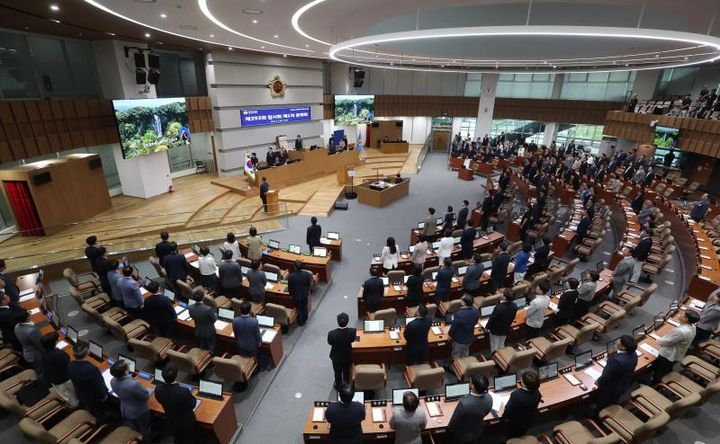 [수원=뉴시스] 경기도의회 제393회 임시회 제1차 본회의(사진=경기도의회 제공) *재판매 및 DB 금지