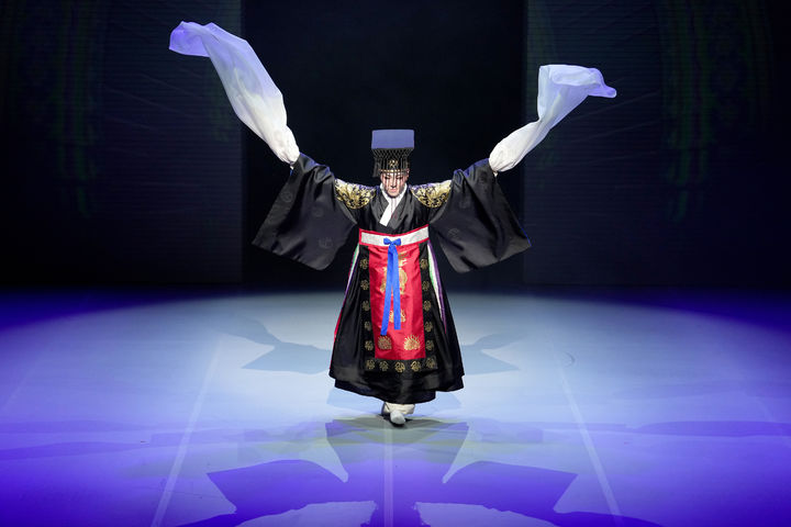 '명가월륜' 중 윤종현의 첫춤. (사진=코리아댄스어브로드 제공) *재판매 및 DB 금지