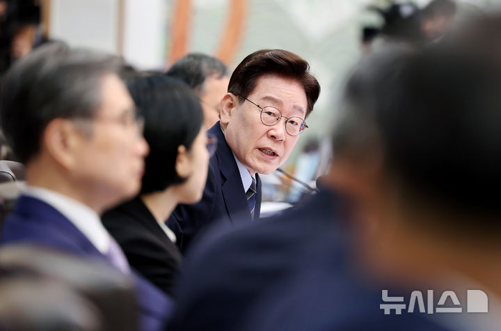 [서울=뉴시스] 김진아 기자 = 이재명 대통령이 1일 청와대에서 열린 국무회의에서 발언하고 있다. (청와대통신사진기자단) 2026.09.01. bluesoda@newsis.com