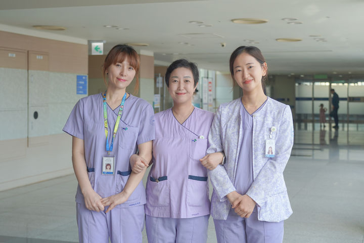 [양산=뉴시스] 사진 왼쪽부터 양산부산대병원 상처장루교육실 오인선, 윤정혜, 류현주 간호사. (사진= 양산시 제공) 2026.09.02. photo@newsis.com *재판매 및 DB 금지