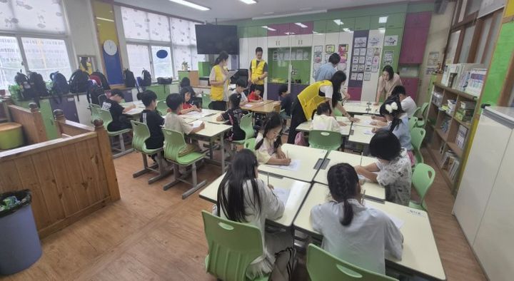 [양산=뉴시스] 안지율 기자 = 아동 25명을 대상으로 건강한 돌봄 놀이터 프로그램을 운영하고 있다. (사진= 양산시 제공) 2026.09.02. photo@newsis.com *재판매 및 DB 금지