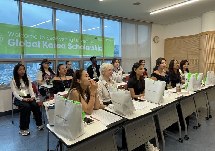 [서울=뉴시스] 정부초청외국인장학생(GKS) 운영기관으로 7년 연속 선정된 서경대학교가 2026학년도 신입 GKS 장학생을 대상으로 오리엔테이션을 개최했다. (사진=서경대 제공) 2026.09.02. photo@newsis.com *재판매 및 DB 금지