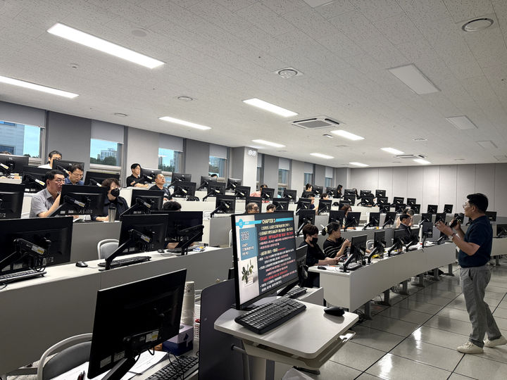 [대전=뉴시스] 소상공인 디지털 특성화대학 2학기 교육 모습. (사진=건양사이버대학교 제공) 2026.09.02. photo@newsis.com *재판매 및 DB 금지