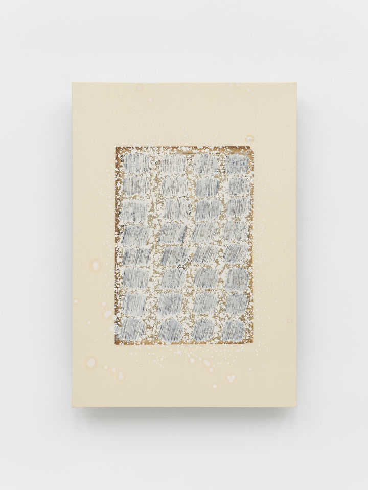 박서보 Ecriture No.221121 2022 Pencil and oil on Le Matin newspaper on canvas 100 x 69 cm , 39 3/8 x 27 3/16 in. © PARKSEOBO FOUNDATION. Photo © White Cube (Theo Christelis). *재판매 및 DB 금지