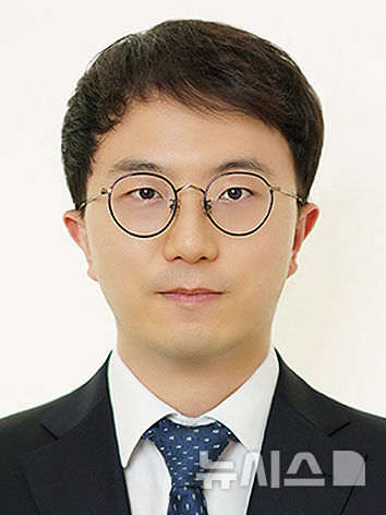 [완주=뉴시스] 전북 우석대학교는 김영식 한의예과 교수가 유네스코(UNESCO) 스포츠 반도핑 국제협약 사무국이 운영하는 글로벌 태스크포스(TF) 전문위원으로 위촉됐다고 3일 밝혔다. (사진=우석대 제공) 2026.09.03. photo@newsis.com&nbsp; 