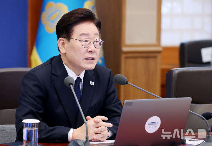 [서울=뉴시스] 조성봉 기자 = 이재명 대통령이 3일 청와대에서 열린 수석보좌관회의에서 발언하고 있다. 2026.09.03. suncho21@newsis.com