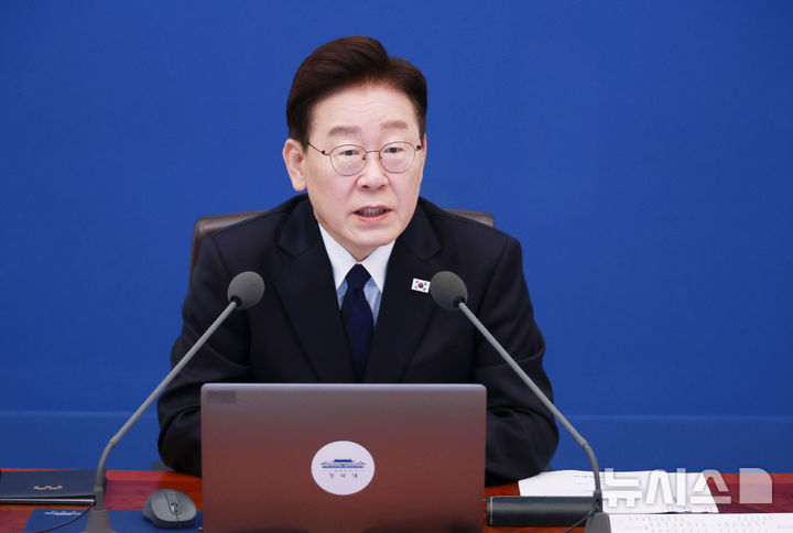 [서울=뉴시스] 조성봉 기자 = 이재명 대통령이 3일 청와대에서 열린 수석보좌관회의에서 발언하고 있다. 2026.09.03. suncho21@newsis.com
