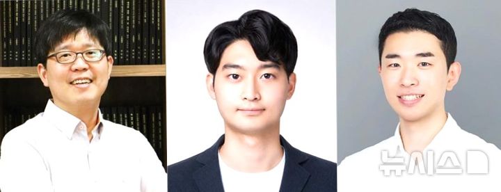 [포항=뉴시스] 포스텍 기계공학과·화학공학과·전자전기공학과·융합대학원 노준석 교수 연구팀이 지문 정보를 디지털 데이터로 저장하지 않고, 사용자를 확인할 수 있는 새로운 생체 인증 기술을 개발했다. 사진 왼쪽부터 노 교수, 기계공학과 이석호 박사, 통합과정 오범석씨. (사진=포스텍 제공) 2026.09.04. photo@newsis.com